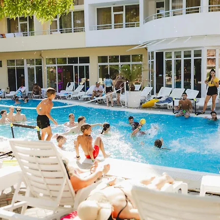 Sun Palace فندق