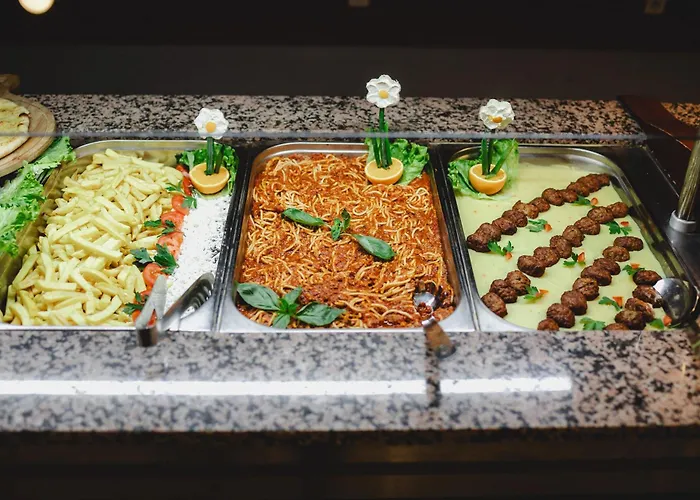 Готель Sun Palace